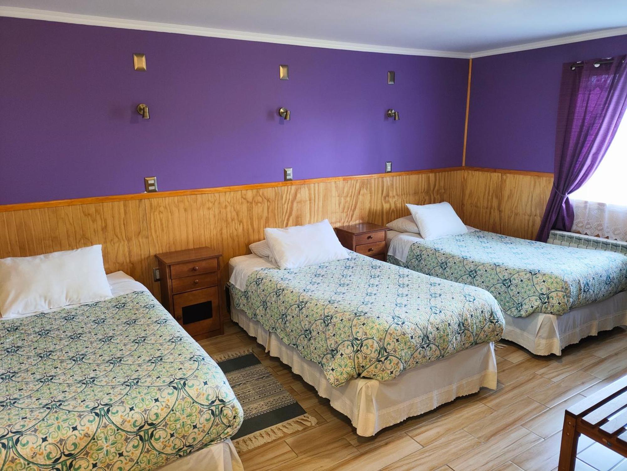 Hostal Andes Patagonicos Пуэрто-Наталес Экстерьер фото