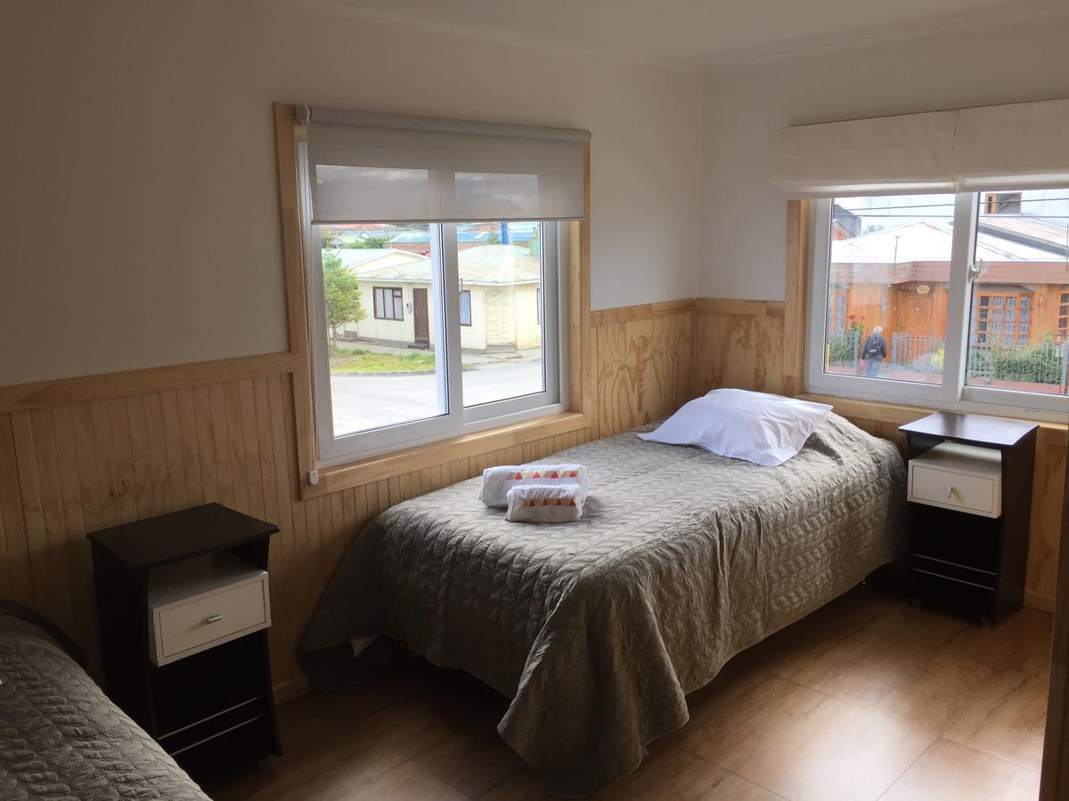Hostal Andes Patagonicos Пуэрто-Наталес Экстерьер фото
